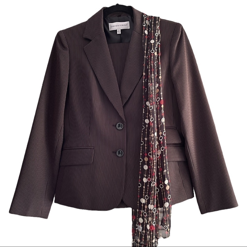 Jones New York Portofino Pin Striped 2PC Suit - Black & Gold W/ Scarf‌‌‌‌‌‍‍‍‍‍‍